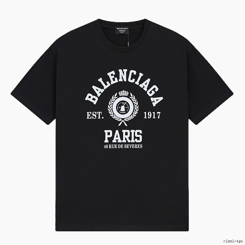 Vintage black short-sleeve T-shirt of Balenciaga