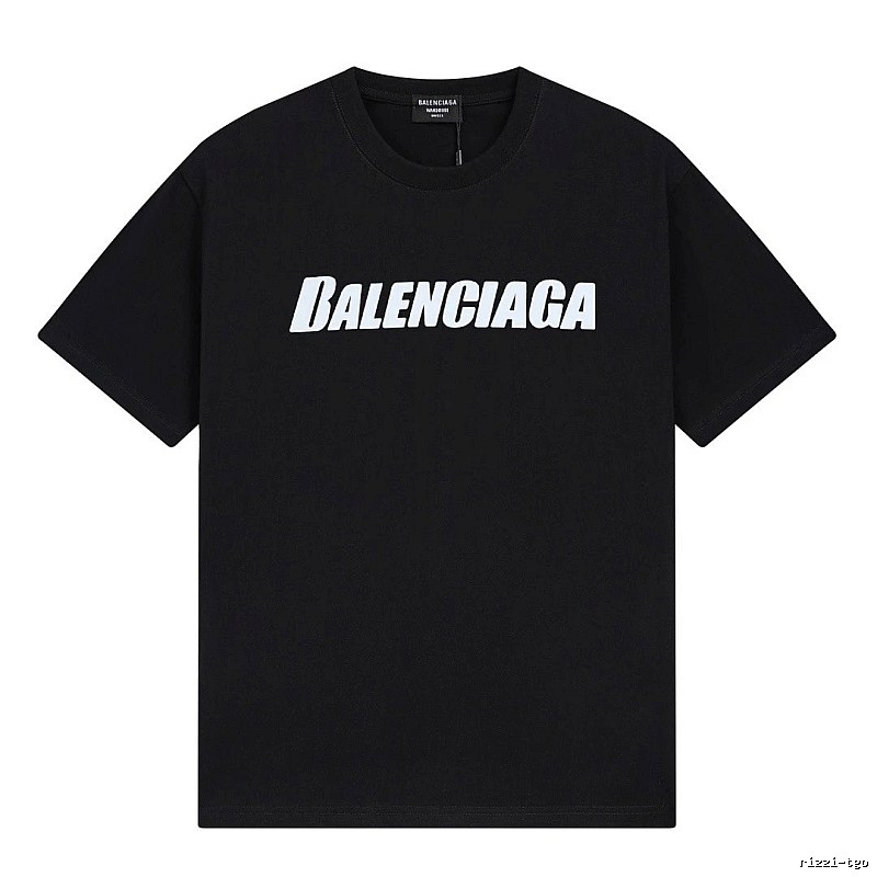 Balenciaga minimalist style black T-shirt
