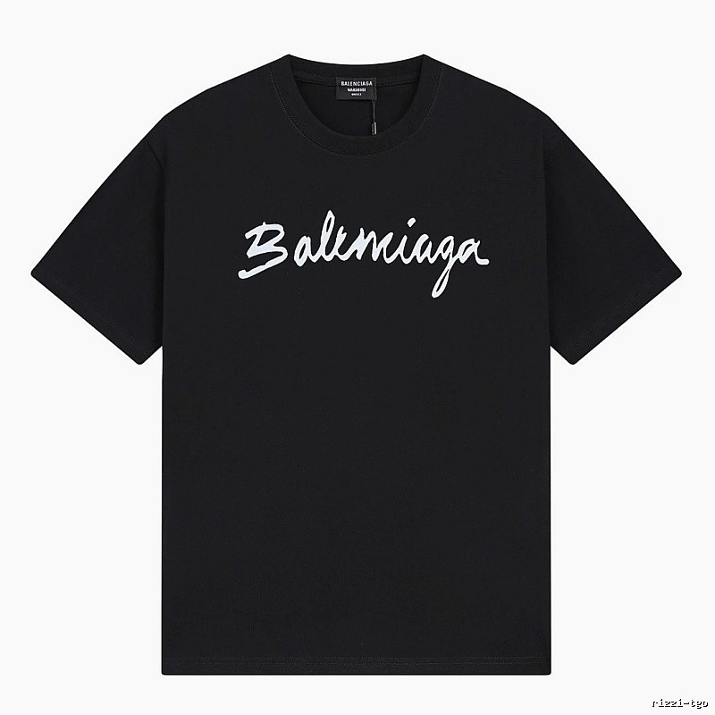 Balenciaga minimalist style black T-shirt