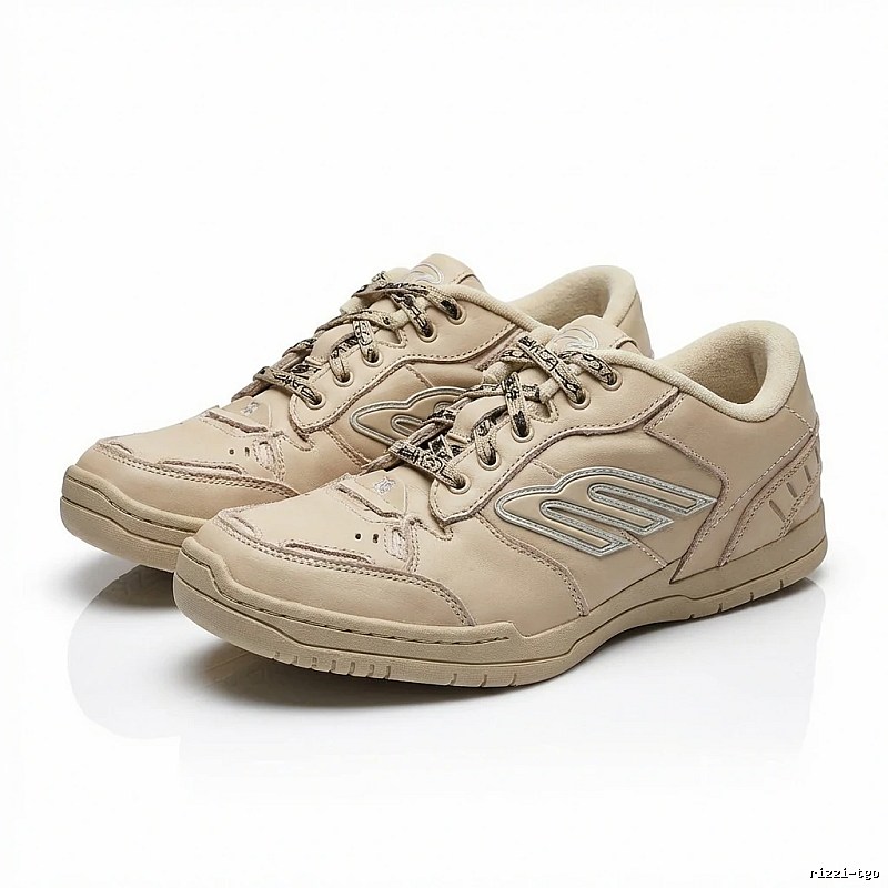 Balenciaga retro - style off - white shoes