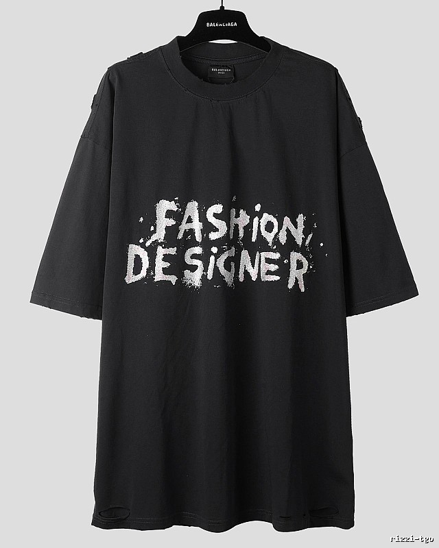 Balenciaga's trendy and cool black T-shirt