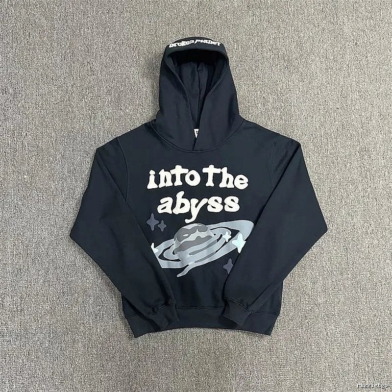 Broken Hearts Style H210 Skull Graphic Hoodie Modern Fit