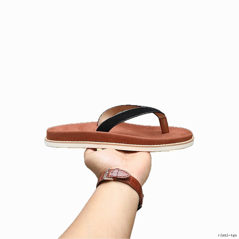 Brunello Cucinelli Casual Style Brown and Black Color-block Flip-flops