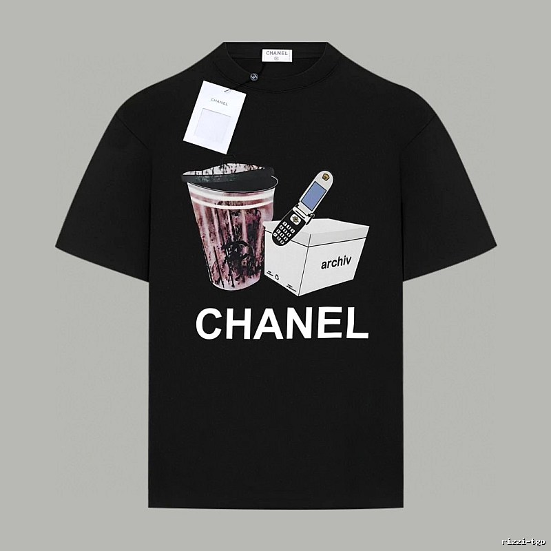 Chanel retro-style black T-shirt