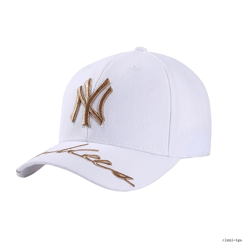 Classic-style white baseball cap of MLB