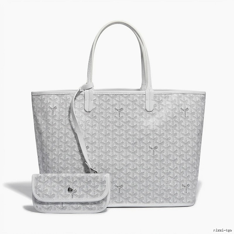 Classic white tote bag of GOYARD