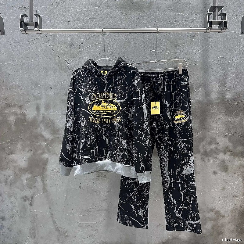 Corteiz Graffiti Style Black and Grey Suit