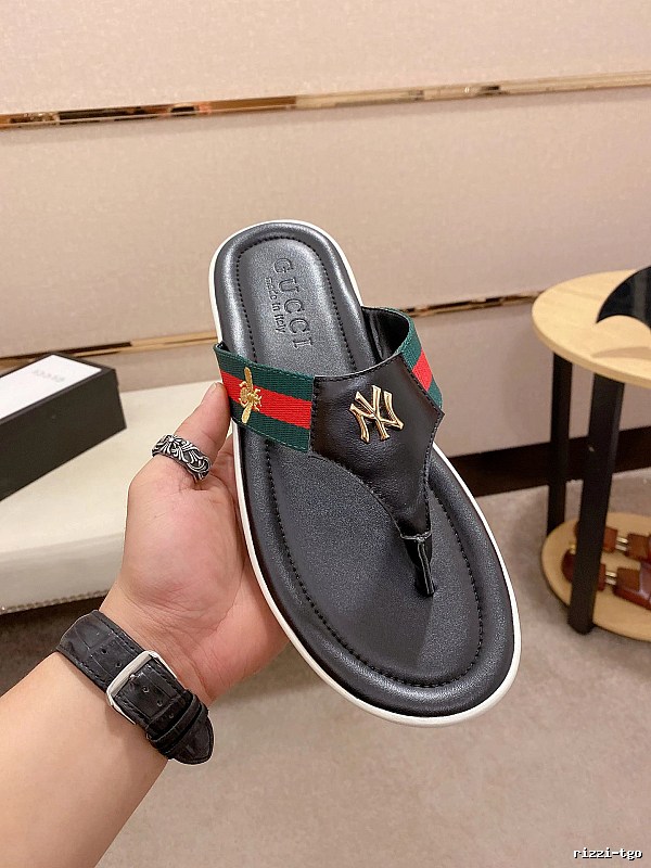 Gucci Co-branded Webbing Light Luxury Style Black Flip-Flops