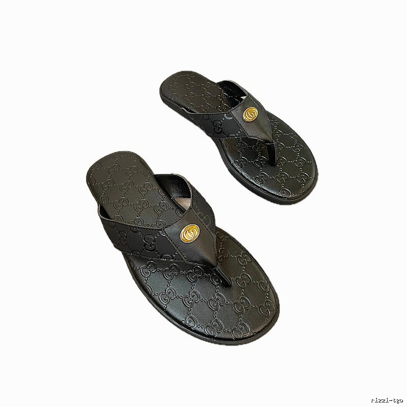 Gucci GG Embossed Light Luxury Style Black Flip-Flops
