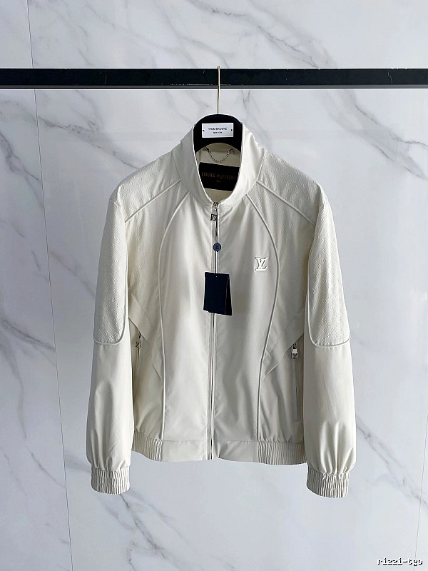 Light Jacket by Arc’teryx with Cream Zip Jacket with Small