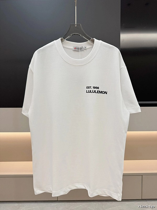 lululemon minimalist style printed white short-sleeve T-shirt