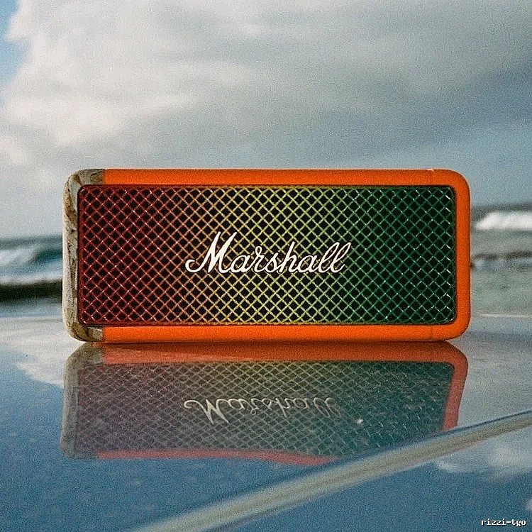 Marshall Emberton Portable Speaker in Orange