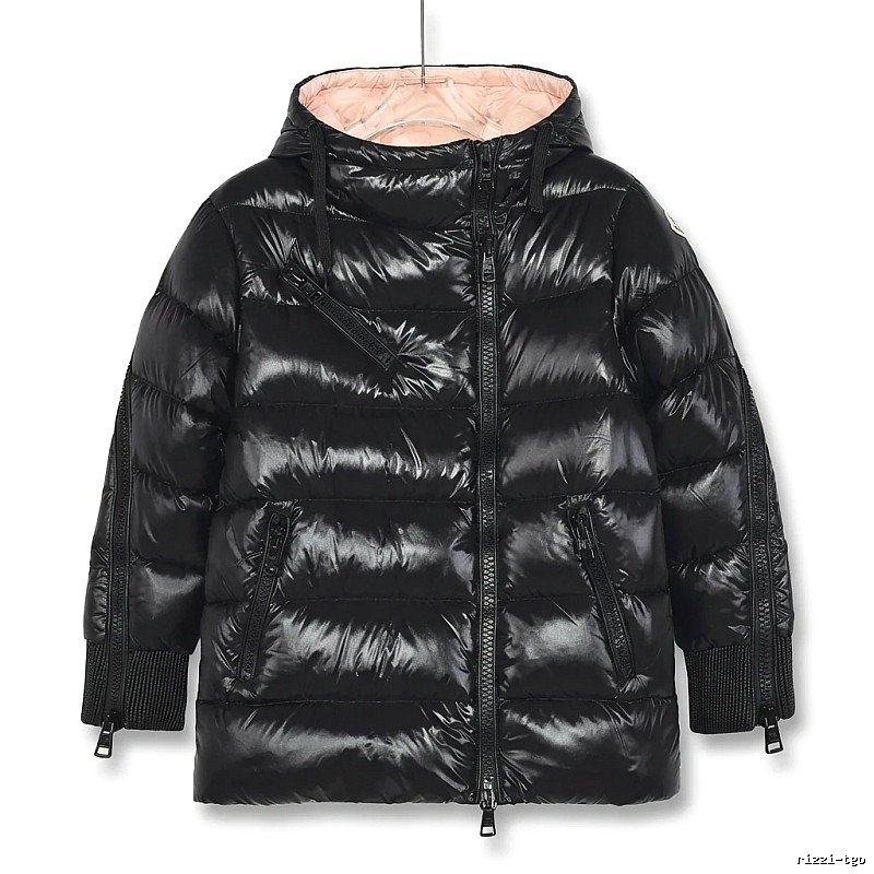 Moncler shiny and stylish black down jacket