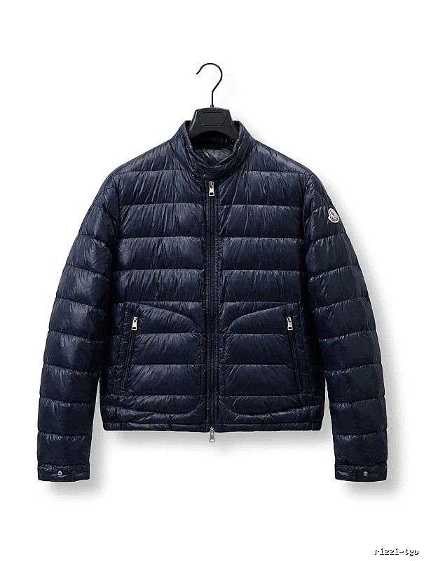 Moncler smooth - faced down jacket (black)