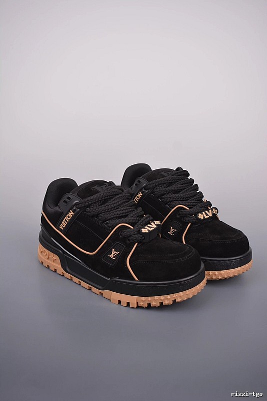 Nike Black and Brown Low-Top Sneakers with Streamlined Sole