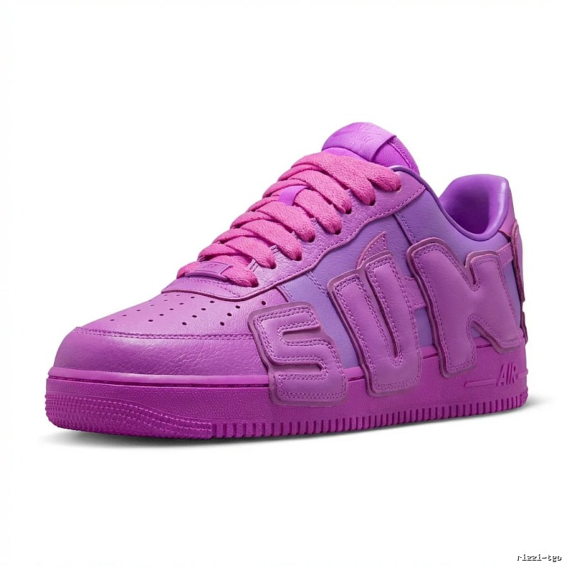 Nike purple trendy sports shoes