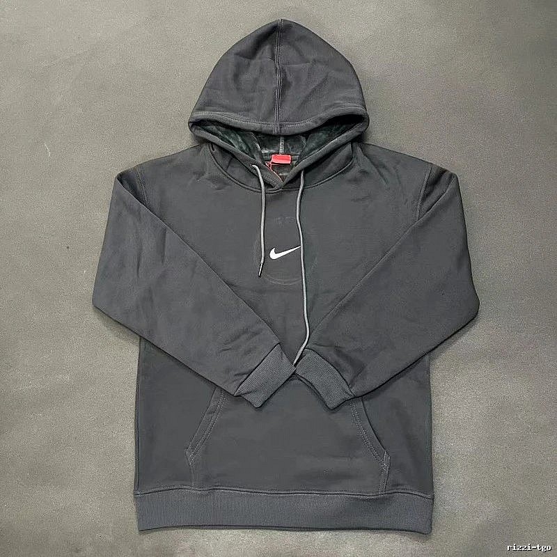 Nike Small-Logo Detail Gray Zip Hoodie Downtown Style Swoosh