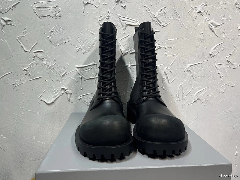 Plain Black Tall Lace-up Boot Combat Boot for Daily Rotation