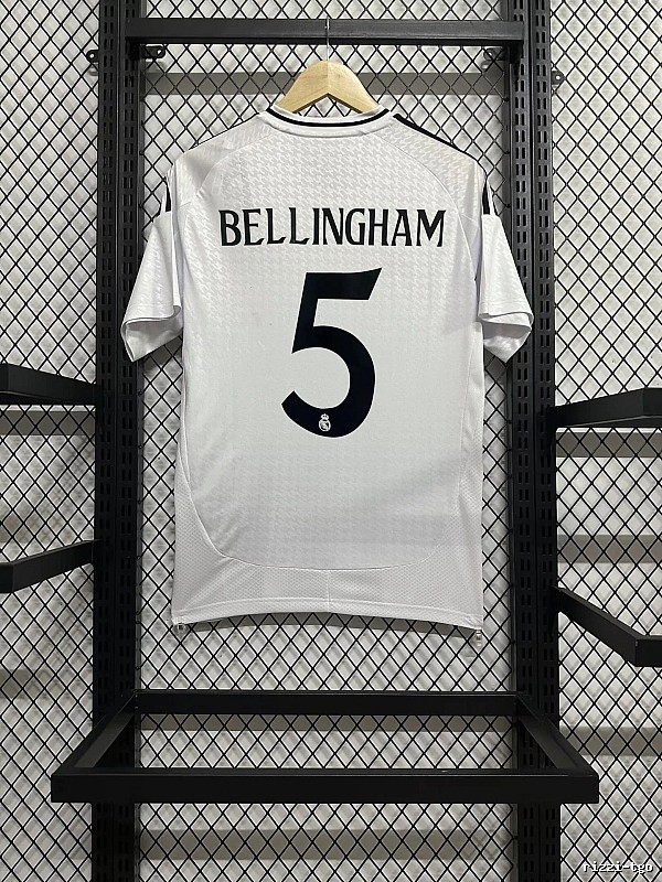 Real Madrid Daily Home soccer jersey White Real Madrid for City Outfits Select Edition