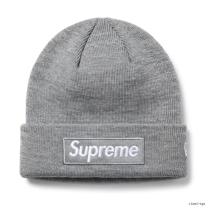 Supreme minimalist style grey hat