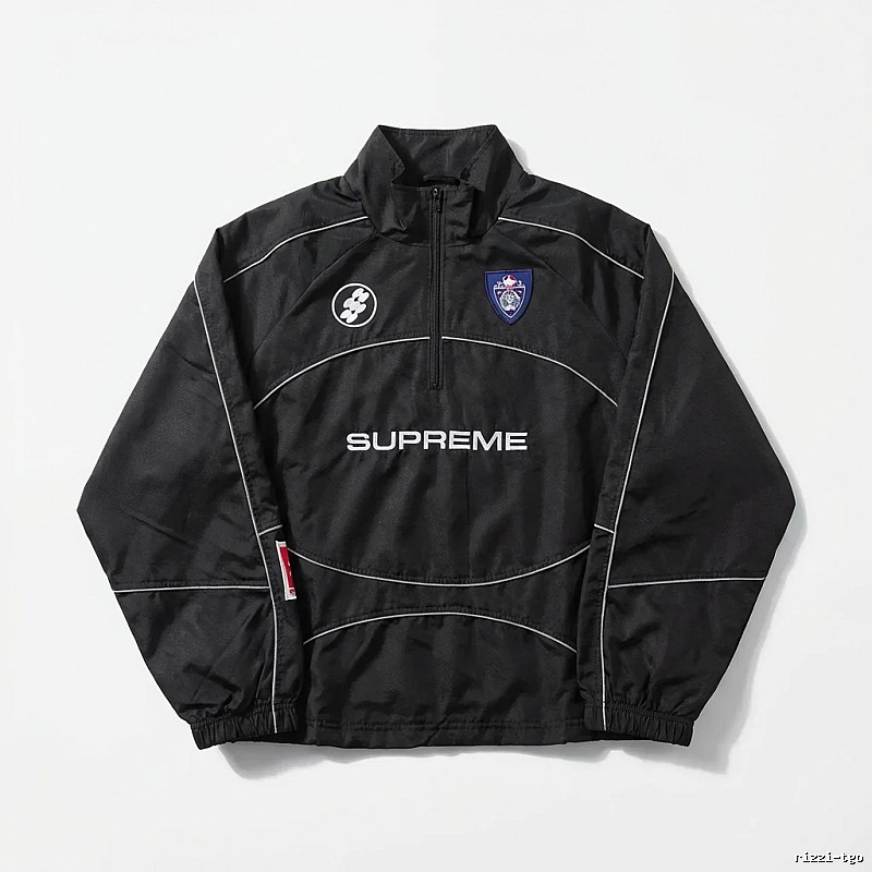 Supreme sporty black coat