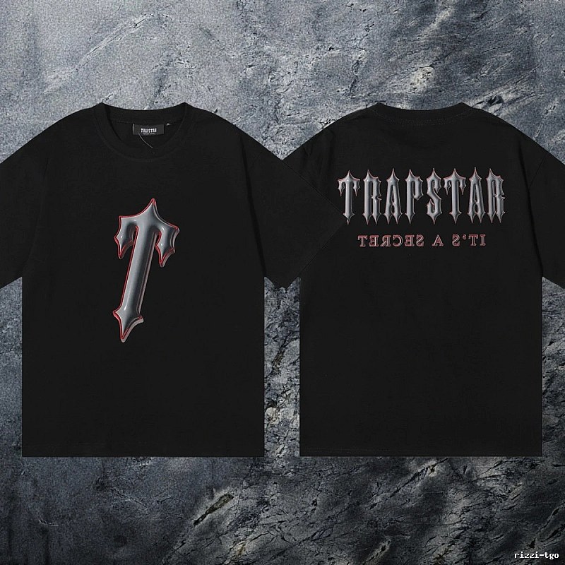Trapstar Classic Keys graphic T-shirt Black White Key with Travel-Friendly Style