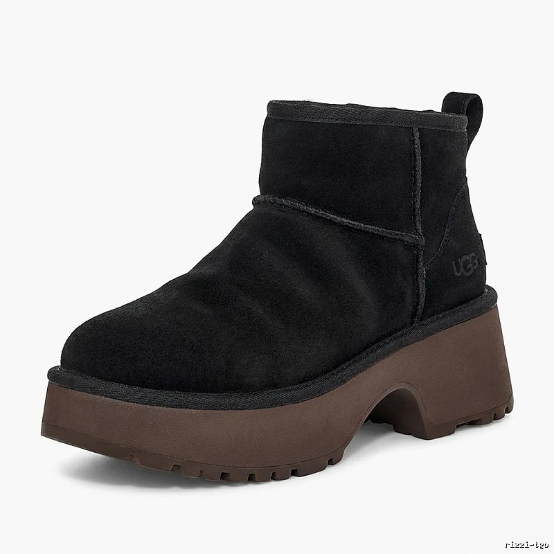 UGG thick - soled black short boots