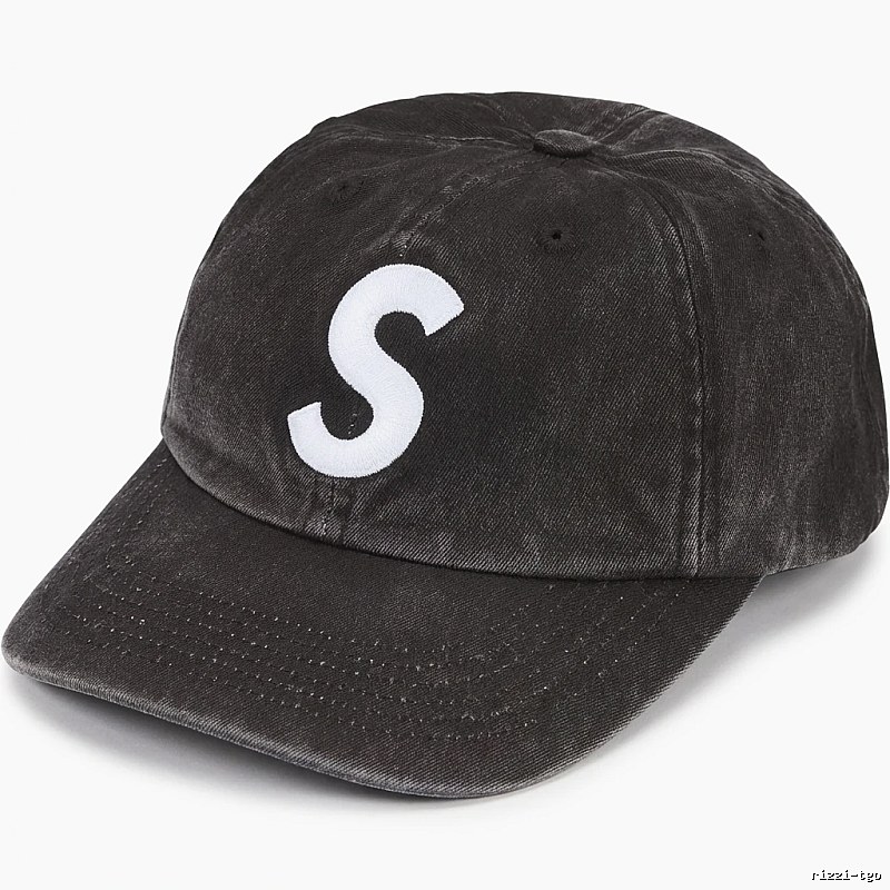 Vintage-style black hat with Supreme letters